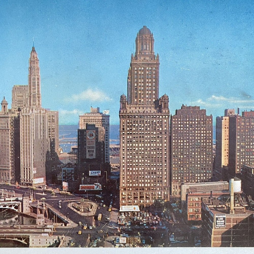 c1960s Wacker Drive View Skyscrapers Cityscape Chicago IL Giant Postcard 6x9in